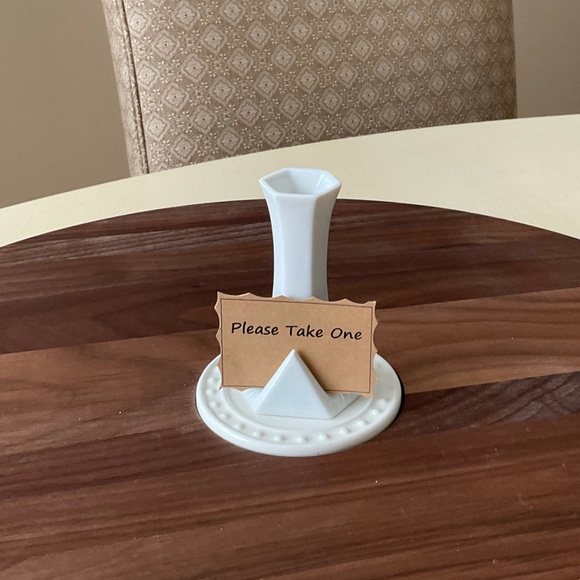 White Place Card Vase Platter Decor 💐 - Picture 2 of 7